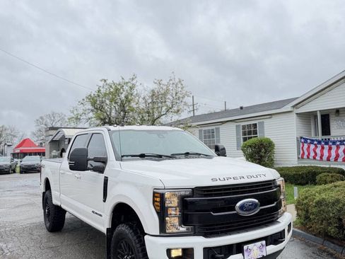 Used 2019 Ford F250 Lariat image 4