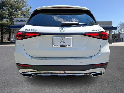 Used 2025 Mercedes-Benz GLC 300 4MATIC image 5