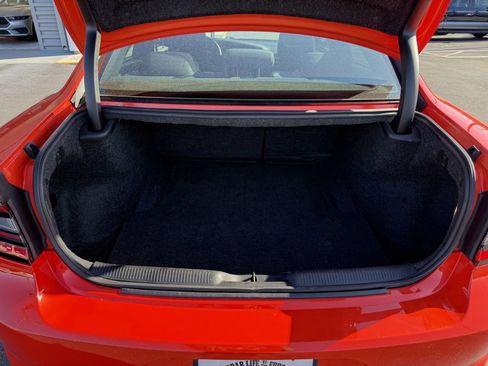 Used 2017 Dodge Charger SXT image 9