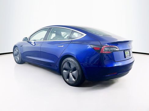 Used 2019 Tesla Model 3 Standard Range Plus image 5