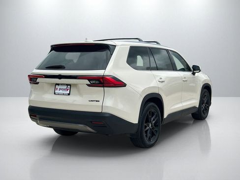 Used 2024 Toyota Grand Highlander Limited image 5