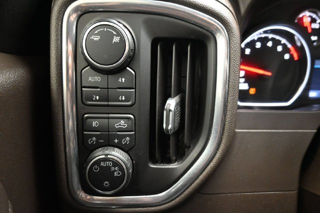 Used 2019 Chevrolet Silverado 1500 RST AWD/4WD image 26