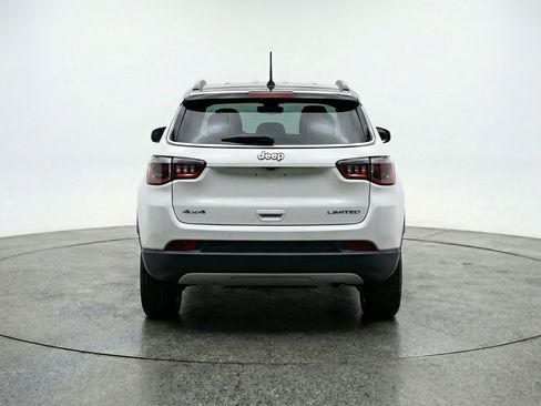 Used 2025 Jeep Compass Limited AWD/4WD image 7