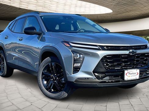 New 2026 Chevrolet Trax ACTIV w/ Sunroof Package image 2