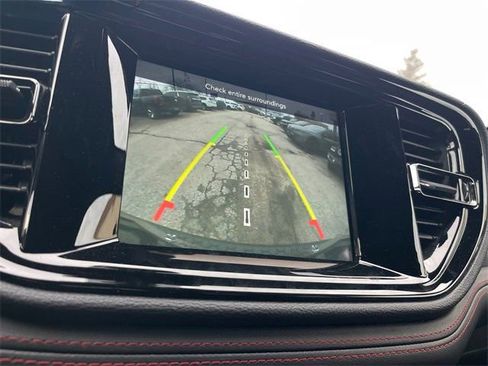 Used 2023 Dodge Durango GT image 15