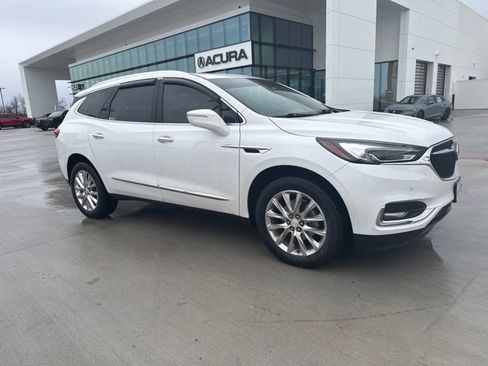 Used 2018 Buick Enclave Premium w/ Experience Buick Package image 1
