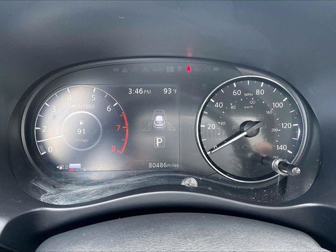 Certified 2021 Nissan Kicks SV FWD image 22