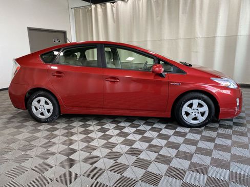 Used 2011 Toyota Prius Three w/ Navigation Pkg FWD image 8