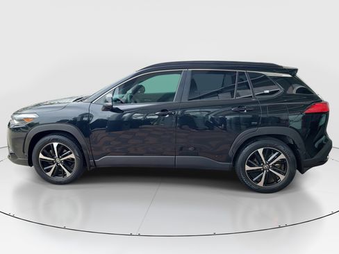Used 2023 Toyota Corolla Cross AWD Hybrid w/ Convenience Package image 4