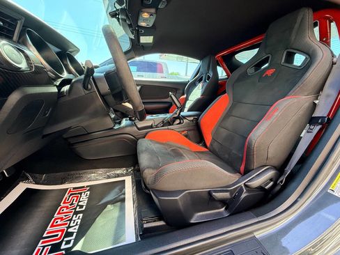 Used 2019 Ford Mustang Shelby GT350R w/ GT350R Equipment Group 920A image 32