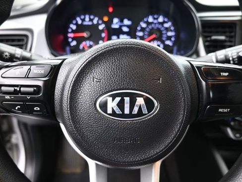 Used 2020 Kia Rio LX image 28