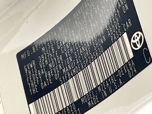 Used 2025 Toyota Corolla LE image 27