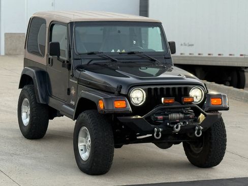 Used 2002 Jeep Wrangler Sahara AWD/4WD image 18