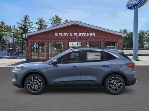 New 2026 Ford Escape SE w/ Class II Trailer Tow Package image 3