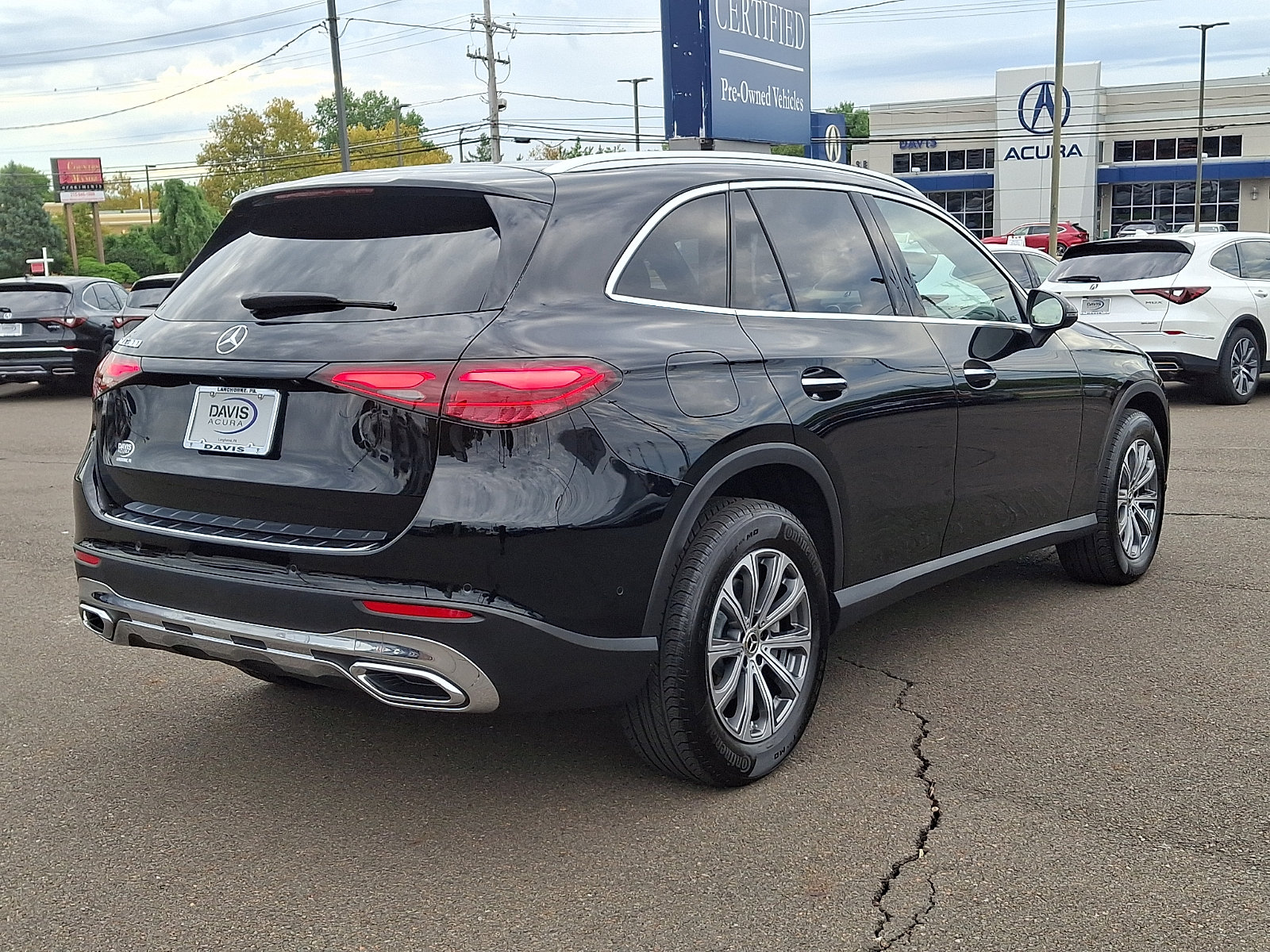 Used 2025 Mercedes-Benz GLC 300 image 4