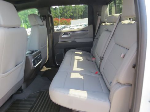 Certified 2026 Chevrolet Silverado 1500 LTZ w/ Z71 Off-Road Package AWD/4WD image 18