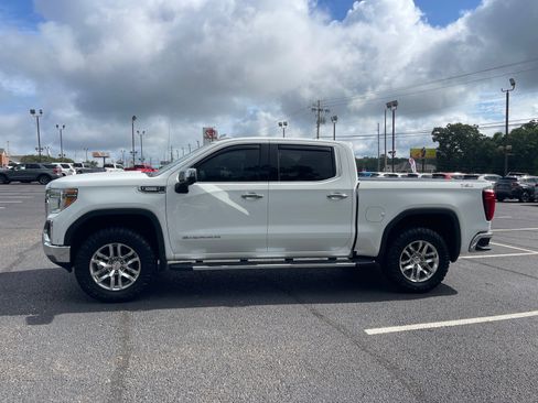 Used 2021 GMC Sierra 1500 SLT w/ SLT Premium Package AWD/4WD image 13
