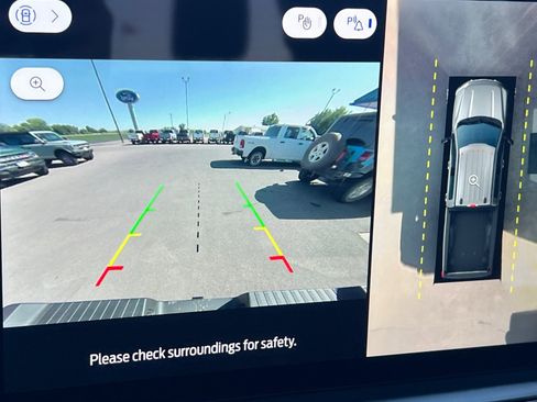 Used 2025 Ford F450 Platinum w/ FX4 Off-Road Package image 19