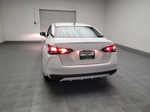 Used 2022 Nissan Versa S w/ Trunk Package FWD image 6