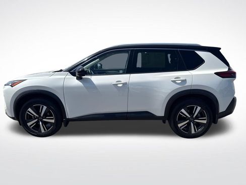 Used 2023 Nissan Rogue SL AWD/4WD image 2