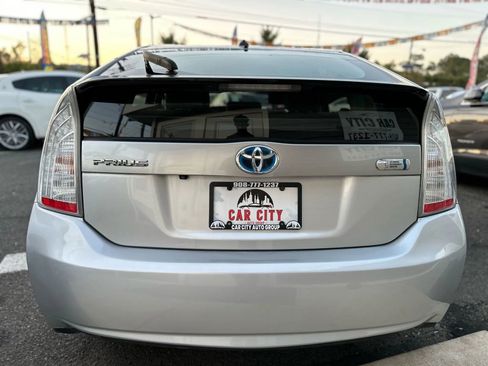 Used 2014 Toyota Prius Plug-In Hybrid image 6