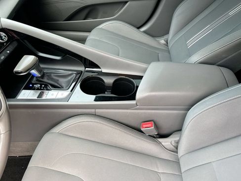 Used 2023 Hyundai Elantra SEL w/ Convenience Package FWD image 27