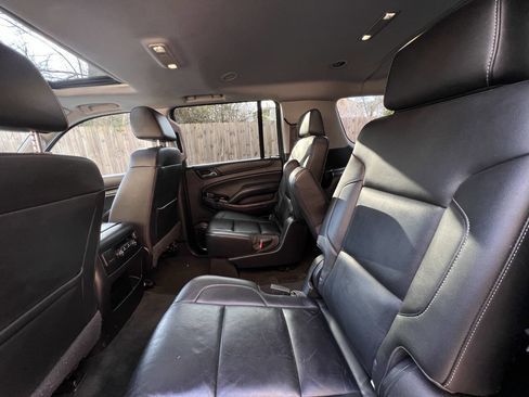 Used 2016 Chevrolet Suburban LT image 13