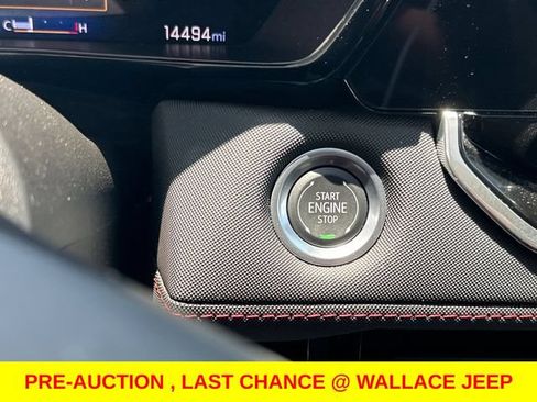 Used 2024 Chevrolet Colorado Z71 w/ Z71 Convenience Package 2 AWD/4WD image 22