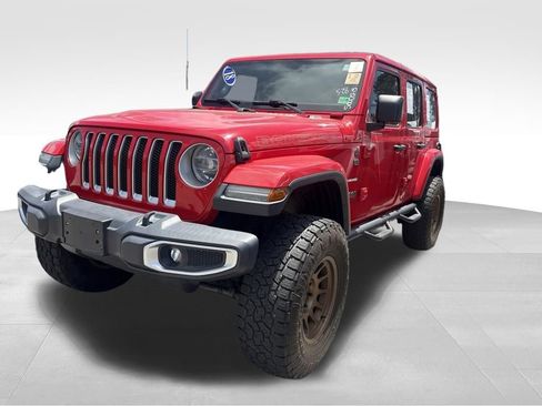 Used 2018 Jeep Wrangler Unlimited Sahara AWD/4WD image 2
