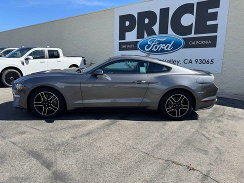 Used 2022 Ford Mustang Premium w/ Equipment Group 201A image 6
