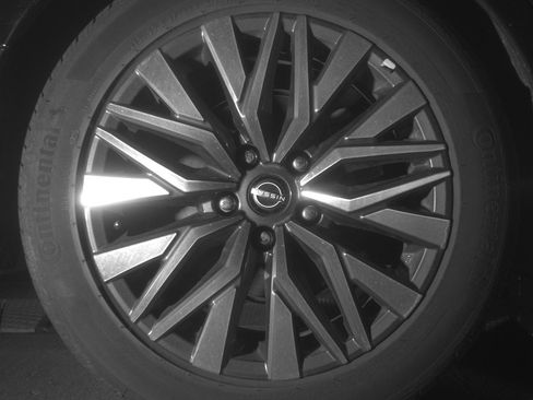 Used 2025 Nissan Altima 2.5 SV FWD image 15