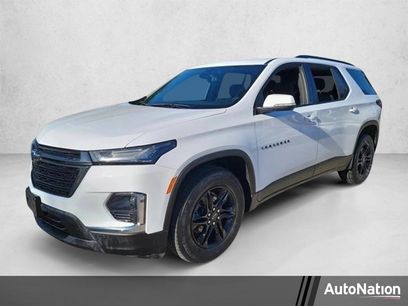 Used 2023 Chevrolet Traverse LT