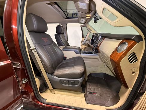 Used 2015 Ford F250 King Ranch w/ FX4 Off-Road Package image 11