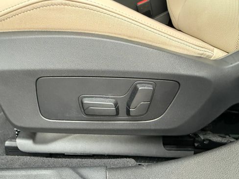 Used 2025 BMW 228i xDrive AWD/4WD image 32
