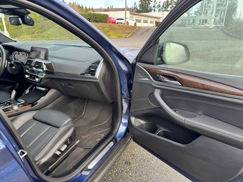 Used 2019 BMW X3 xDrive30i w/ Premium Package image 10