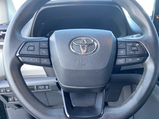 Used 2022 Toyota Sienna LE FWD image 35