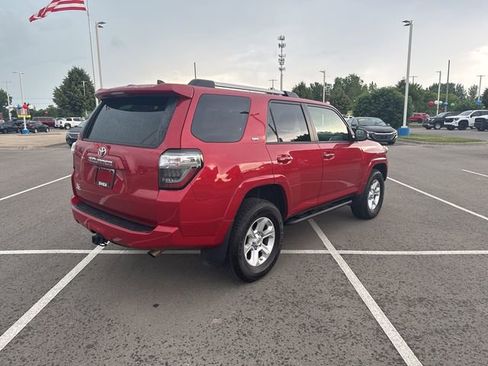Used 2021 Toyota 4Runner SR5 Premium w/ Moonroof Package image 5
