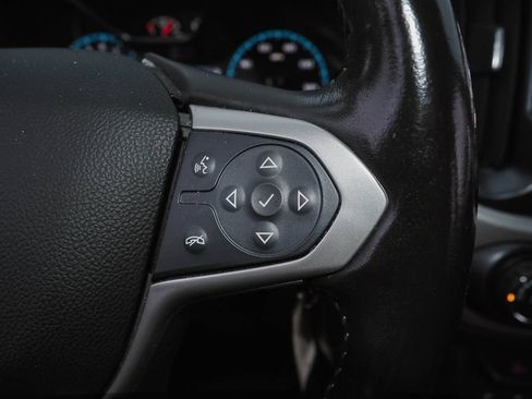 Used 2019 Chevrolet Colorado LT w/ LT Convenience Package AWD/4WD image 32