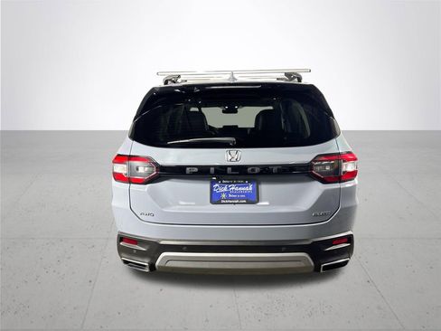 Used 2023 Honda Pilot Elite image 7