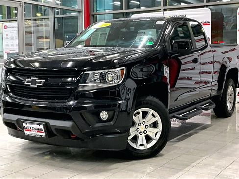 Used 2019 Chevrolet Colorado LT w/ Redline Special Edition image 1