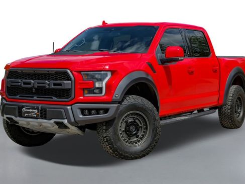 Used 2019 Ford F150 Raptor w/ Equipment Group 802A Luxury image 4