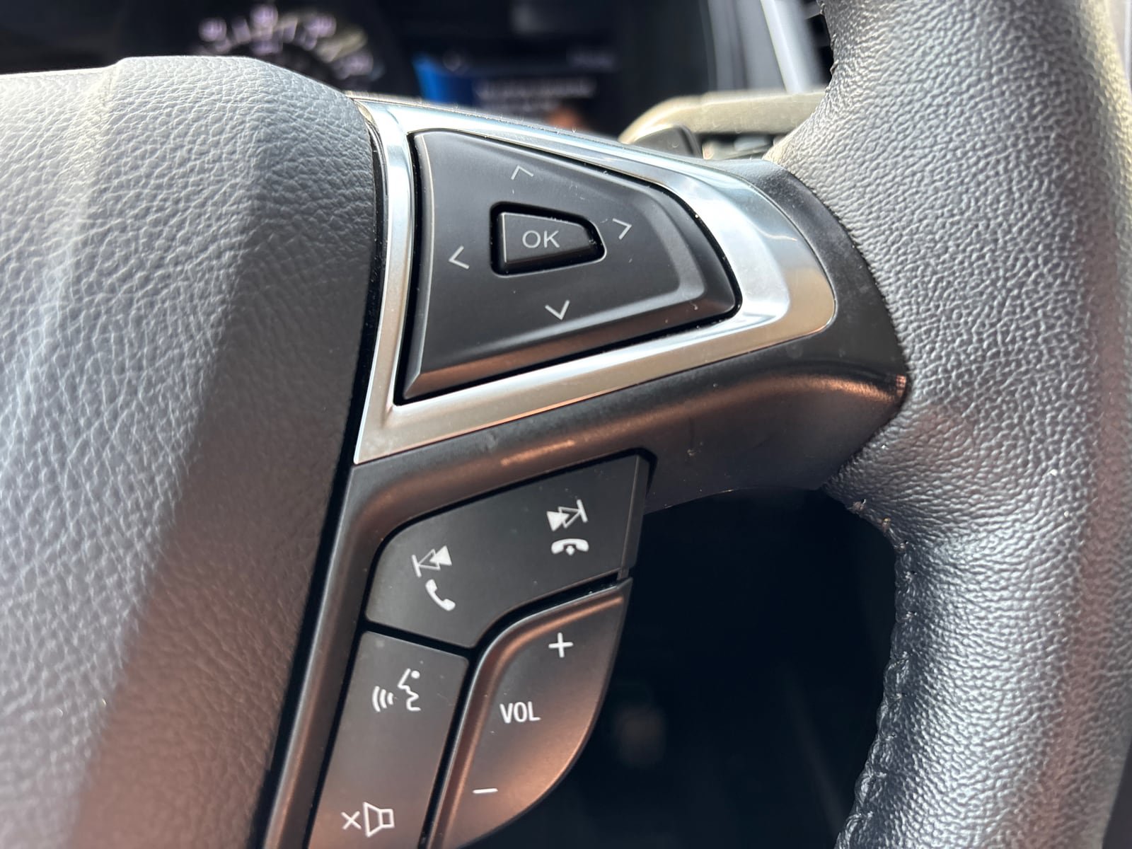 Used 2024 Ford Edge SEL w/ Convenience Package AWD/4WD image 19