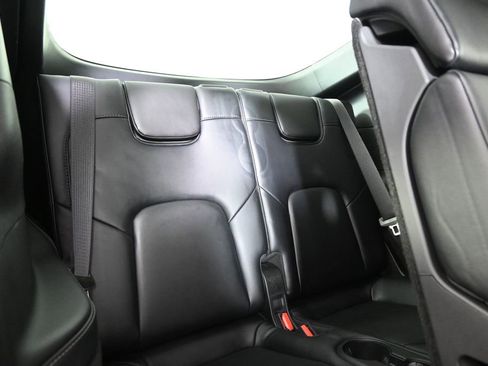 Used 2023 Tesla Model Y Long Range AWD/4WD image 16