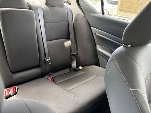 Used 2025 Nissan Altima 2.5 SV FWD image 38