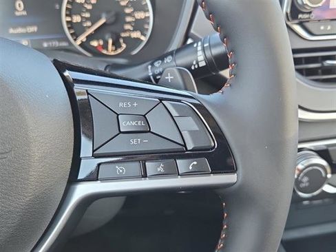 New 2025 Nissan Altima 2.5 SR image 11