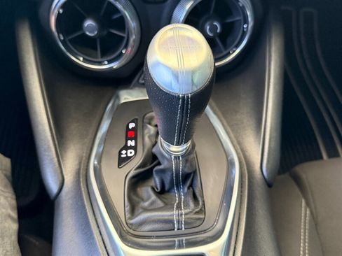 Used 2019 Chevrolet Camaro SS image 31