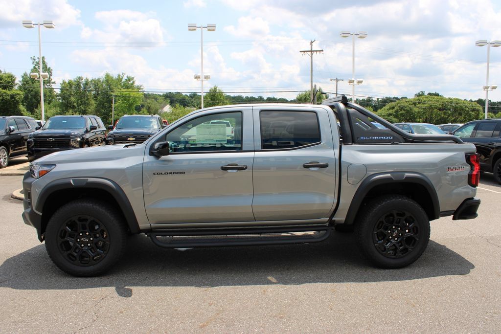New 2026 Chevrolet Colorado Trail Boss w/ Midnight Edition AWD/4WD image 30