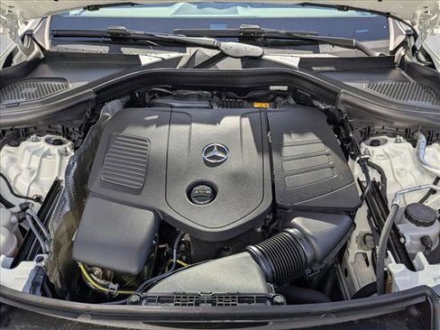 Used 2026 Mercedes-Benz GLC 300 4MATIC image 25