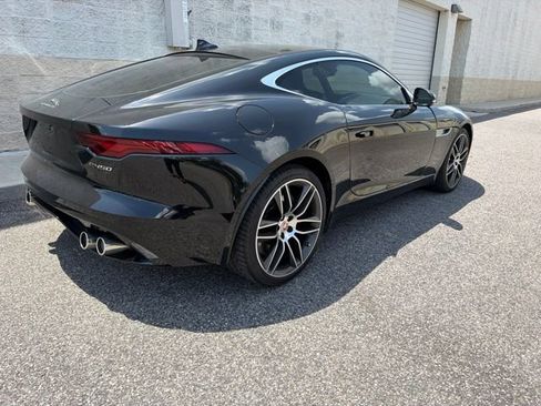 Used 2022 Jaguar F-TYPE Coupe RWD image 2
