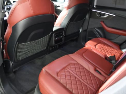 Used 2023 Audi SQ8 Prestige w/ Prestige Package image 27